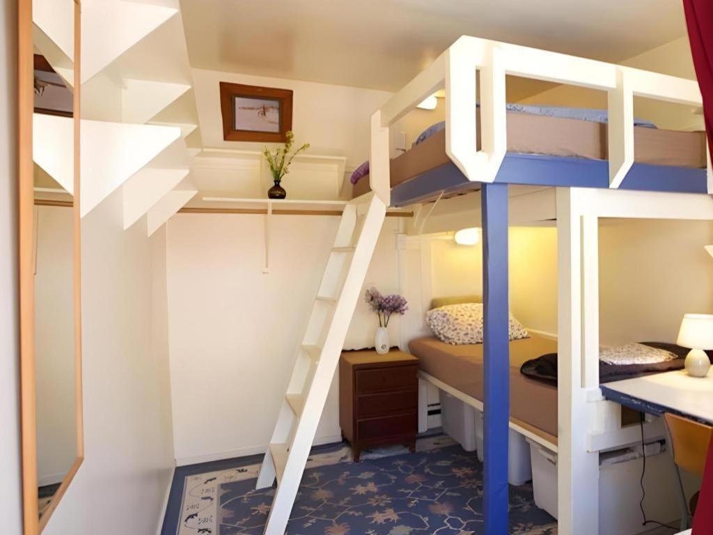 נאפייר Stables Lodge Backpackers מראה חיצוני תמונה